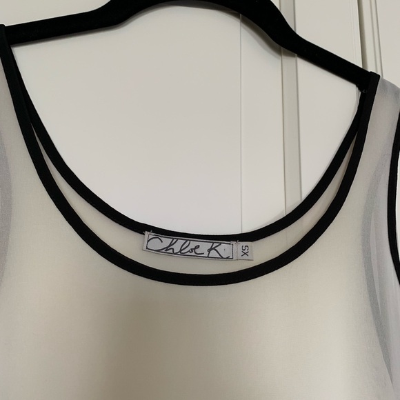 Chloe K Sheer Lace Tank Blouse Extra Small - Picture 2 of 5